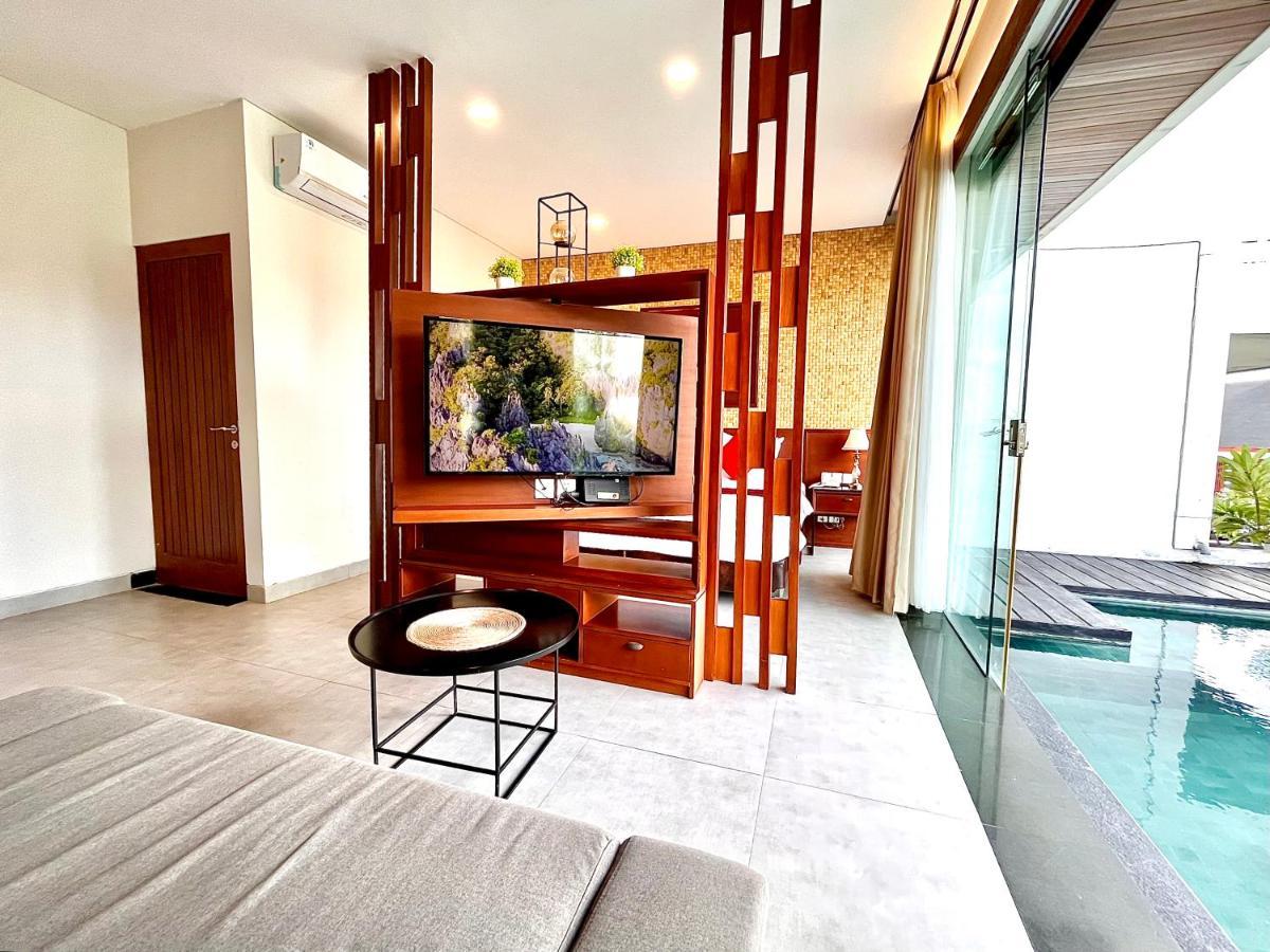 Del Cielo Villa Seminyak Екстериор снимка